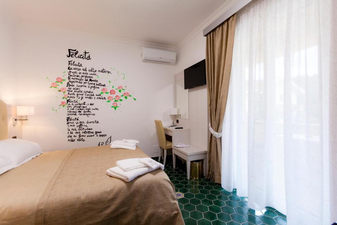 Na' Poesia B&B Di Charme SantʼAgata deʼ Goti Extérieur photo